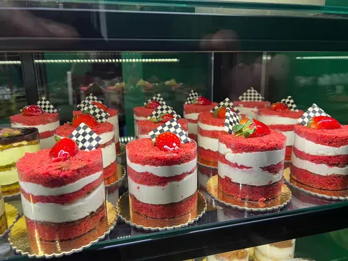 Eine Auswahl unserer kleinen selbstgemachten mini torten